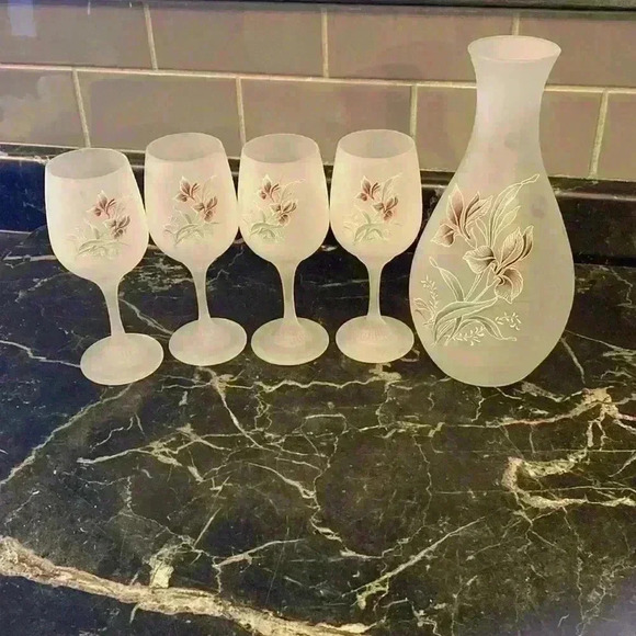 Vintage Frosted Glass Wine Decanter & Glass Set - Picture 9 of 16